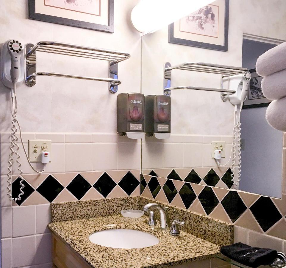 Standard Queen Room - Ground Floor