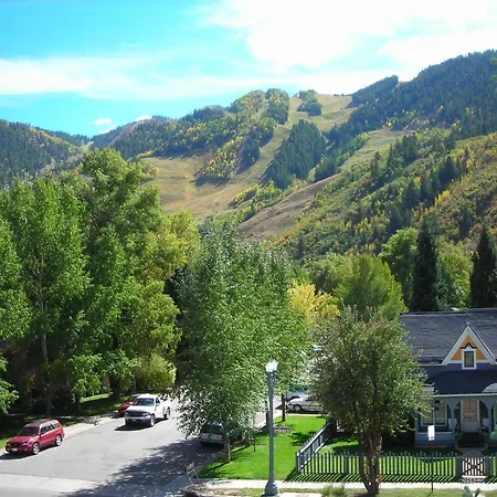 Tyrolean Lodge-3